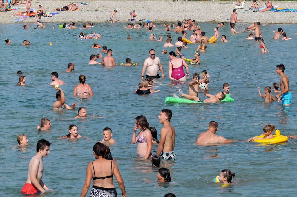 kupanje na Dravskim bazenima i Aquacityju kupanje na Dravskim bazenima i Aquacityju