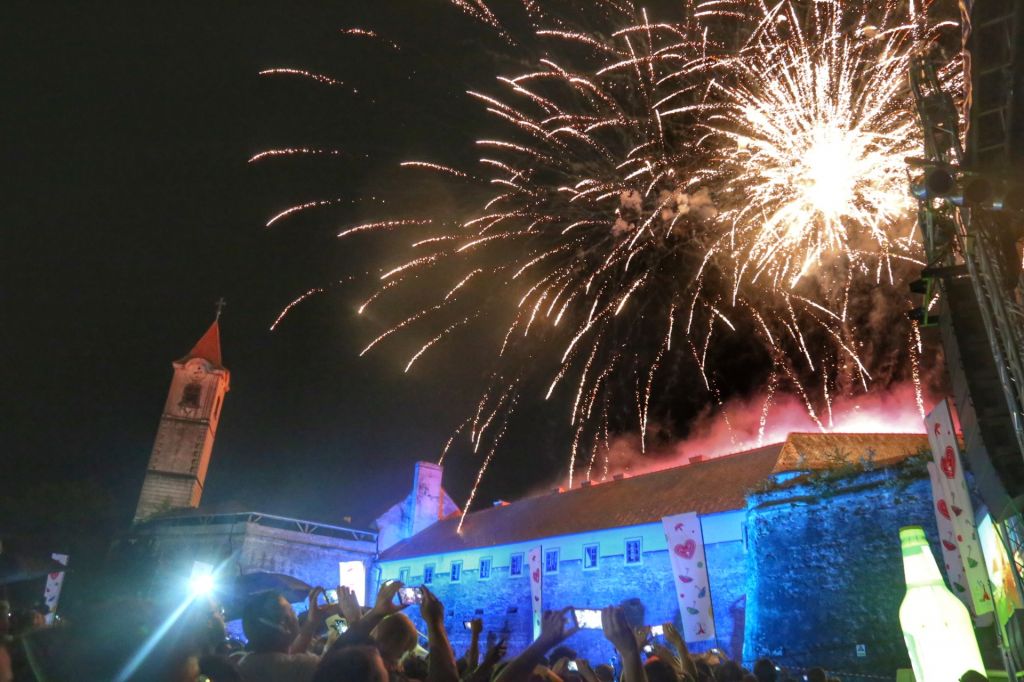 2054284910212630791701686130895