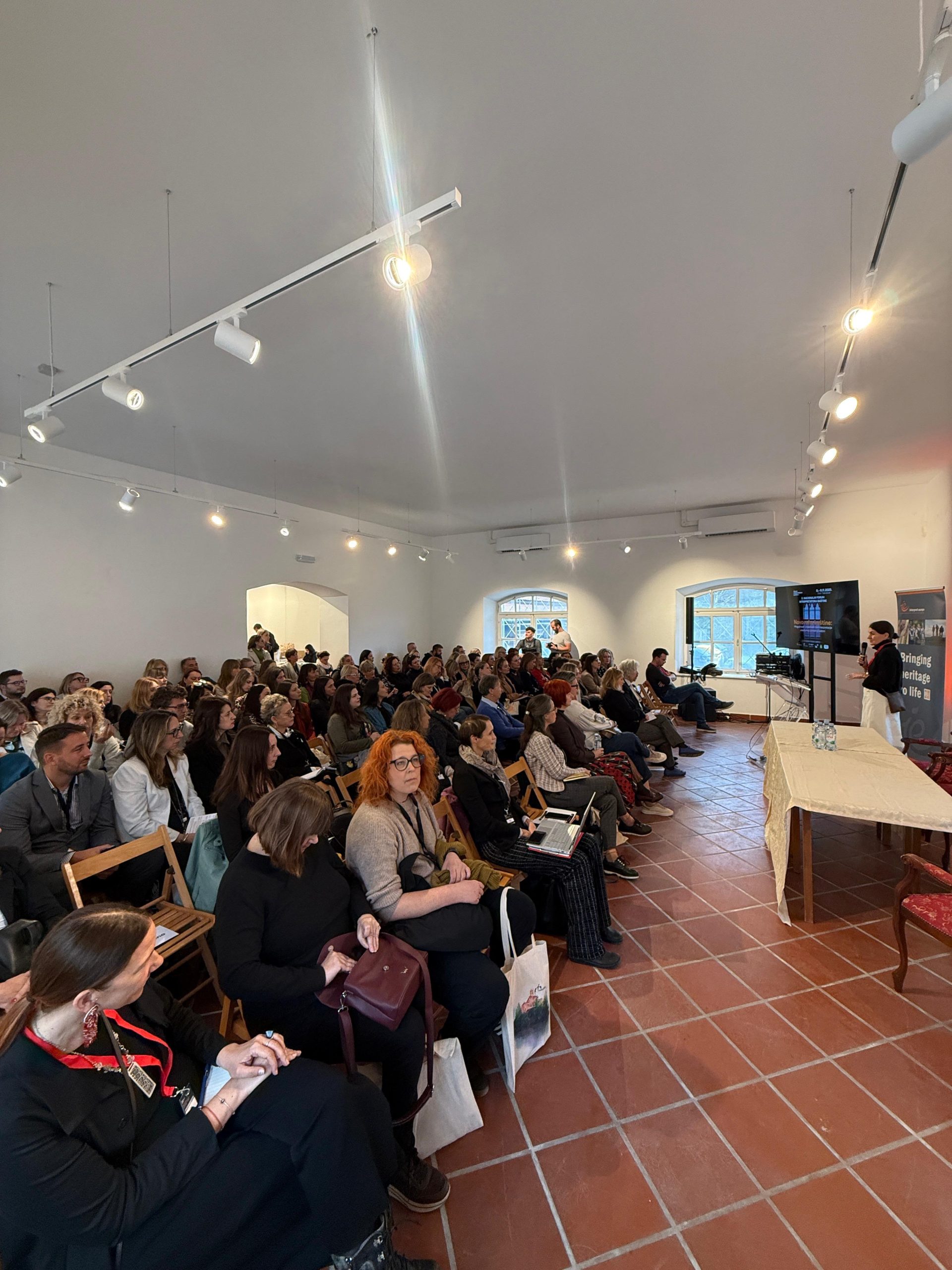 05FF0A5A-EEE2-462A-88EB-84BB854F9A93