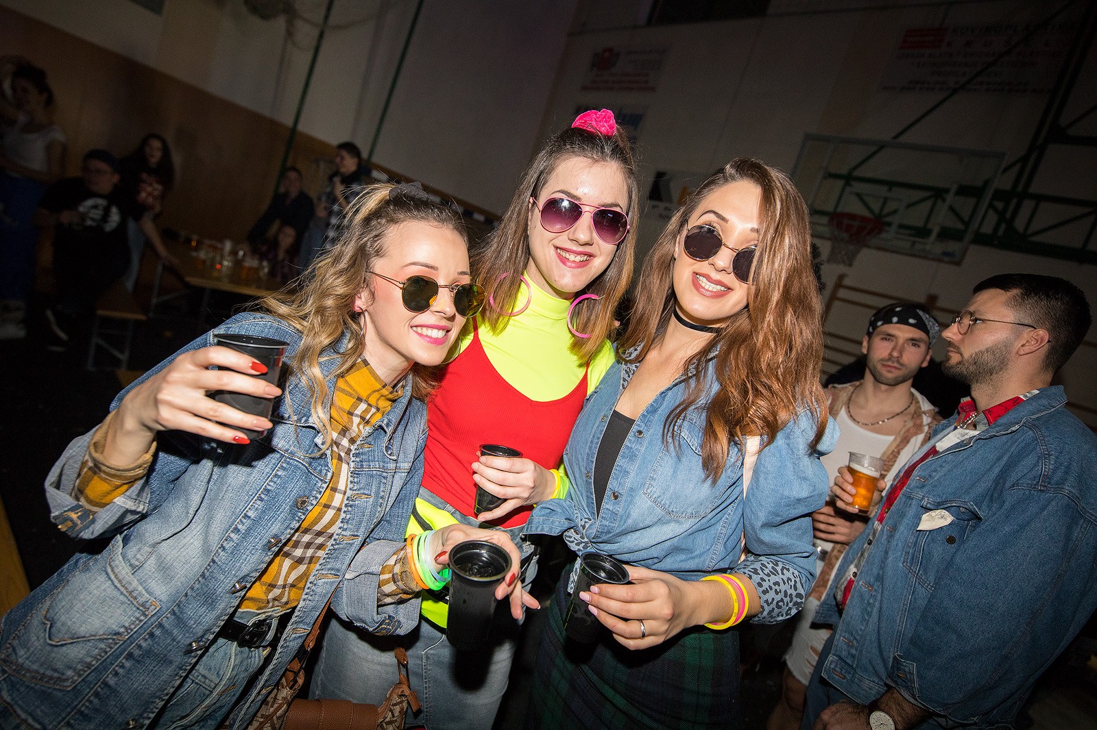 TRASH PARTY U PRELOGU Minea, Ivana Banfić i Ella napravile ludnicu na partyju!