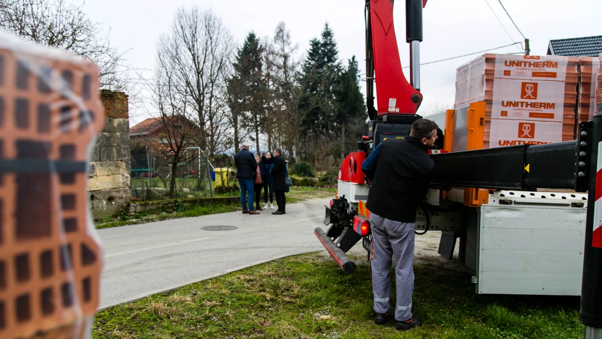 061224-donacija-ciglana-hranic-4 – opcina marusevec 04