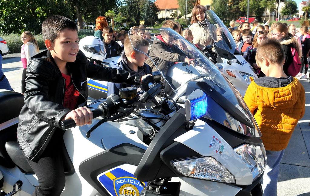 Policijska vježba, Dan policije