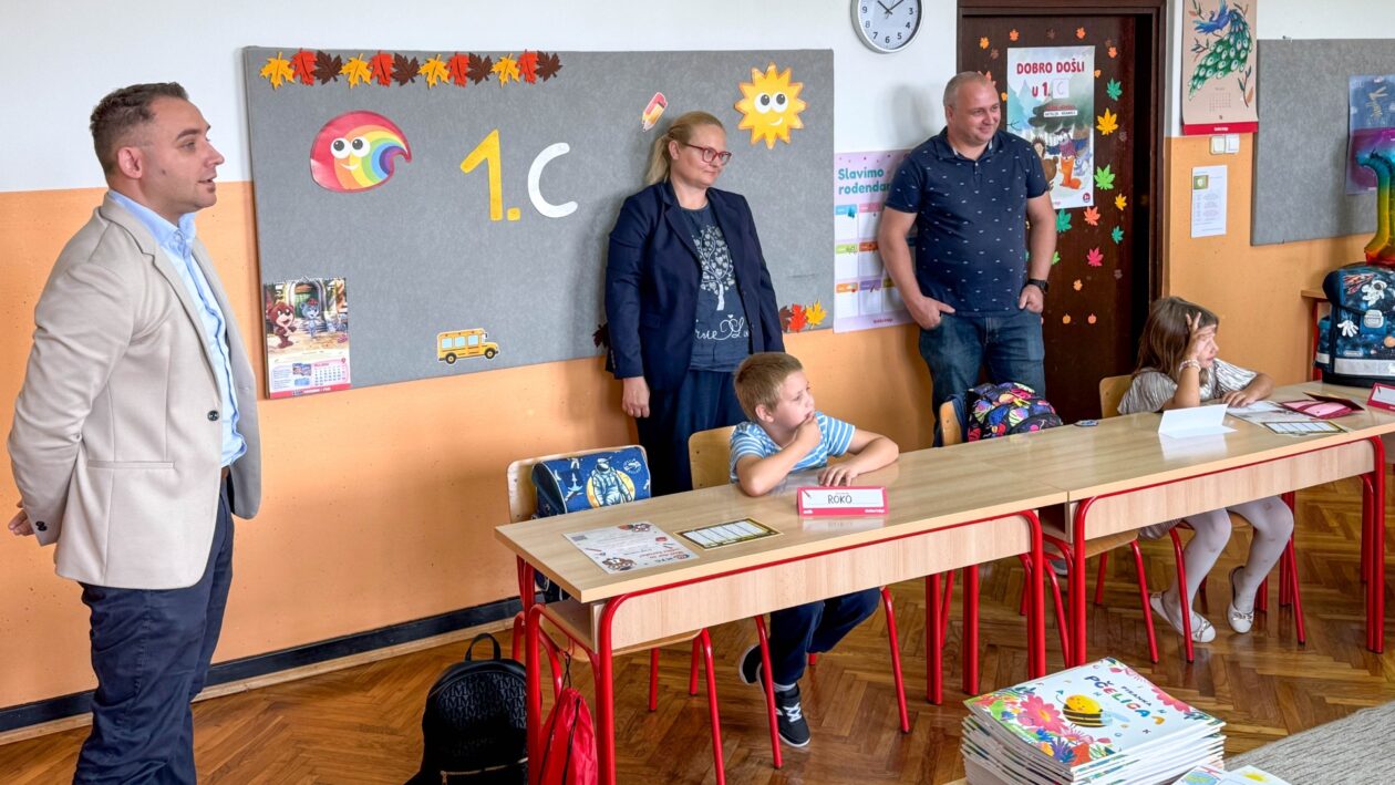 080925-prvi-dan-skole-marusevec-013 (Large)