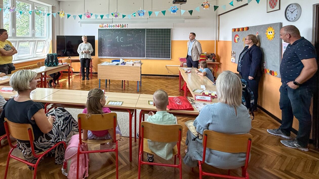 080925-prvi-dan-skole-marusevec-014 (Large)