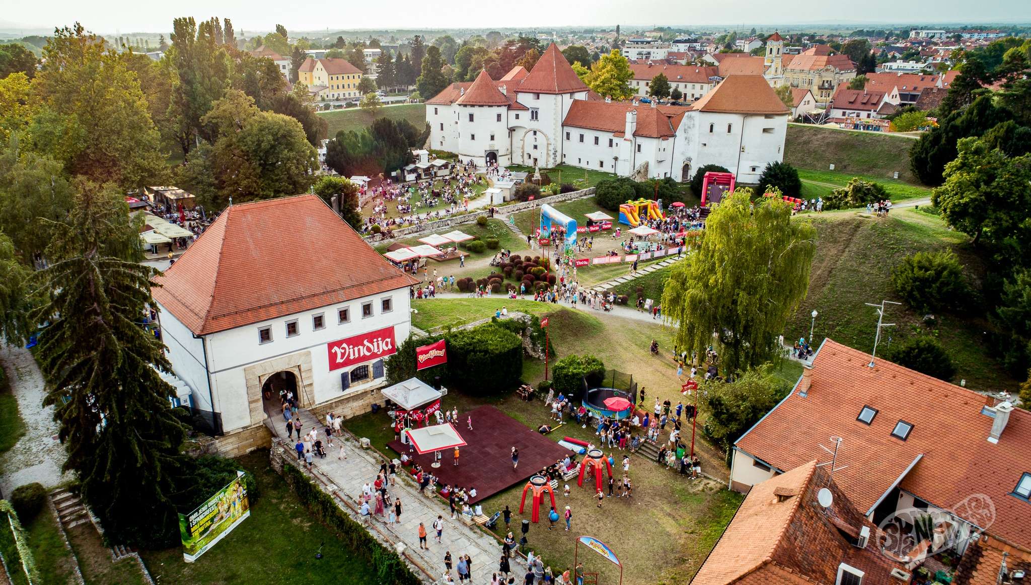 Image 5460088 (auto)