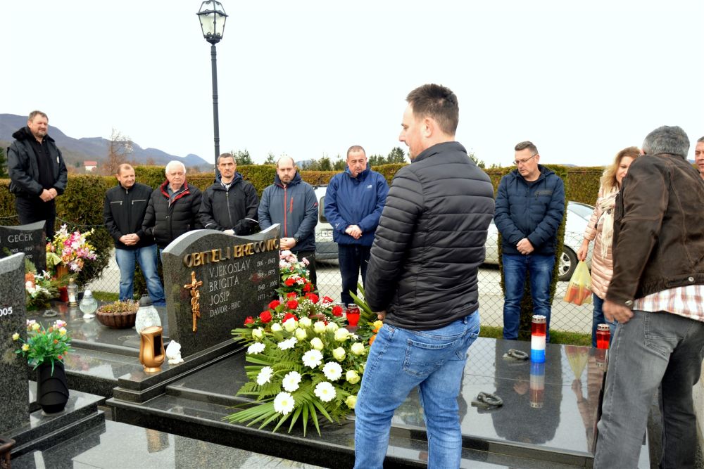 Image 4112557 (auto)