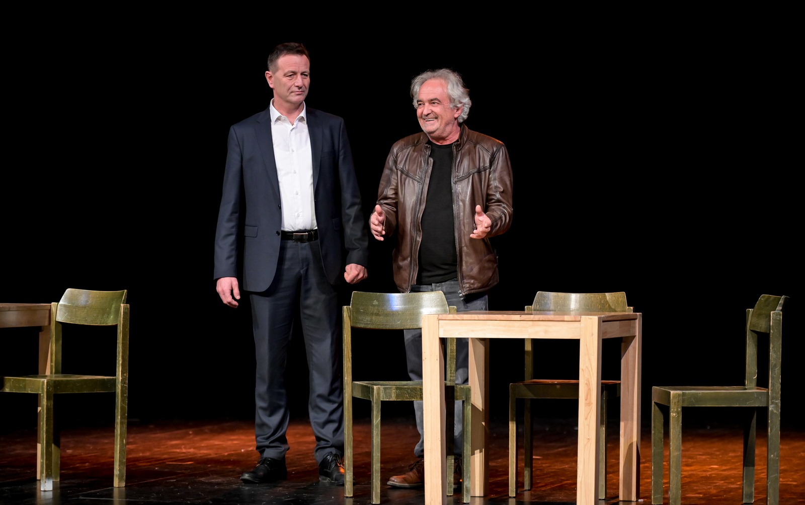 Tjedan smijeha, Kerekesh Teatar