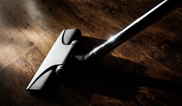 usisavač. usisavanje