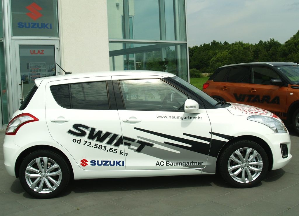 suzukiswiftnavijanje2490440