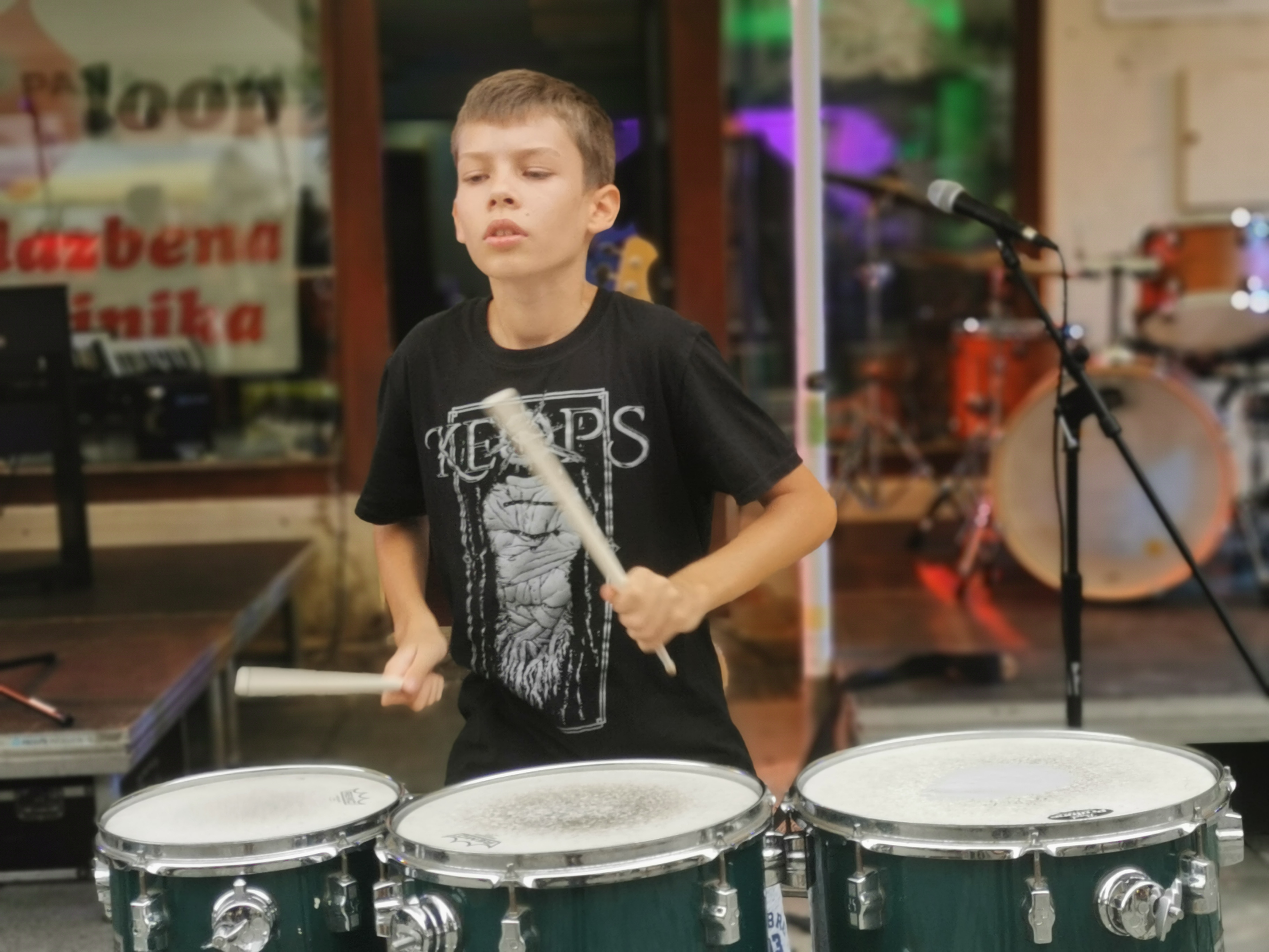 Drom, Drum Attack, Mirror Crew