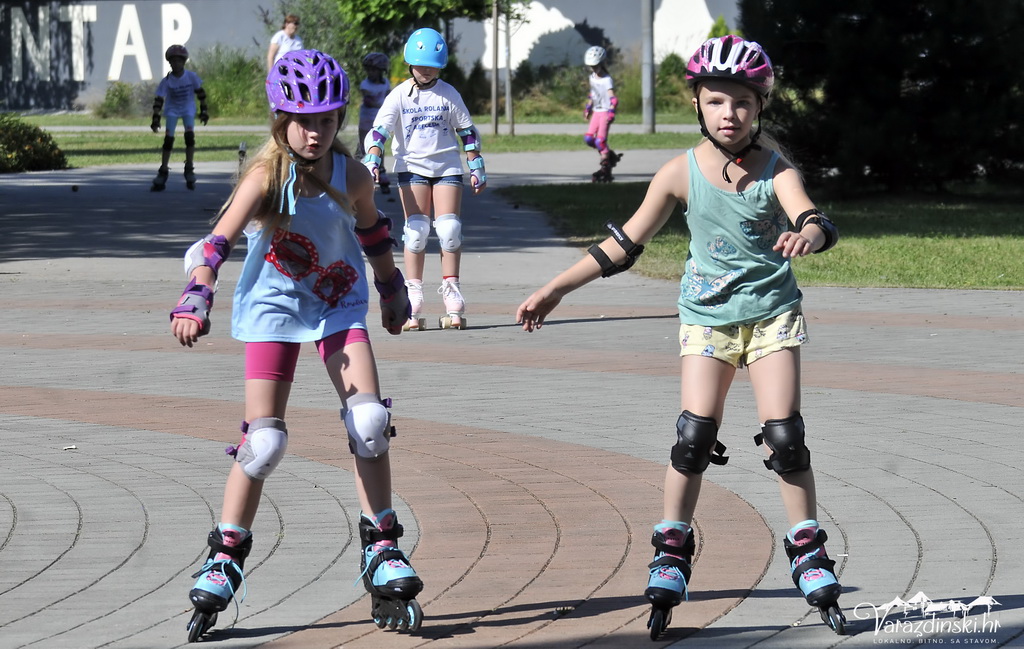 ŠKOLA ROLANJA Oko 130 djece naučilo rolati, s njima po prvi puta i roditelji