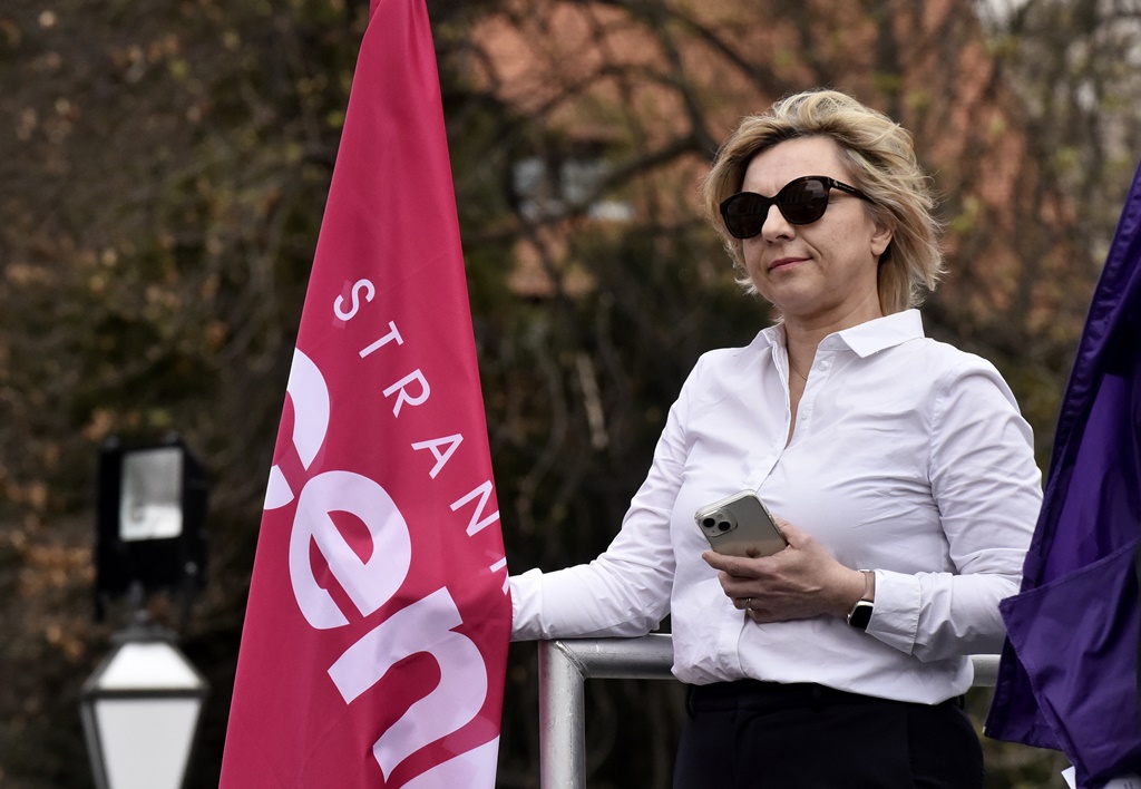 Prosvjed ‘Dosta je!’