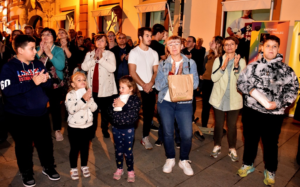 Image 5863347 (auto)