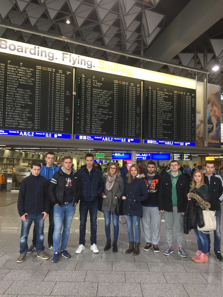 zracnalukafrankfurt230057