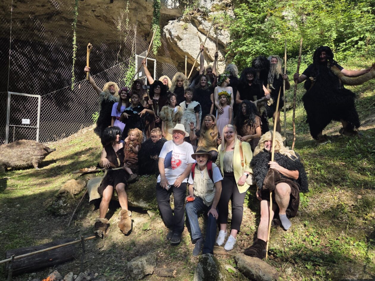 0cba9e5f-cedd-41db-95c3-72348f00b084