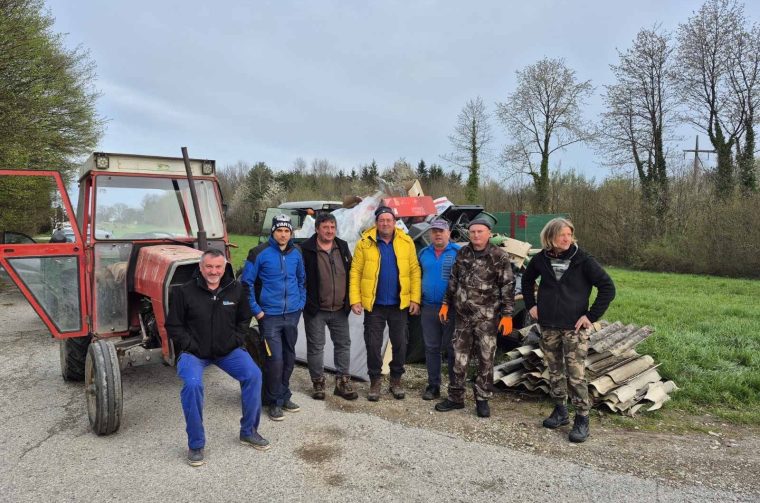 0cbbb4b1-4b7c-47d3-88f3-19dd1b93624c