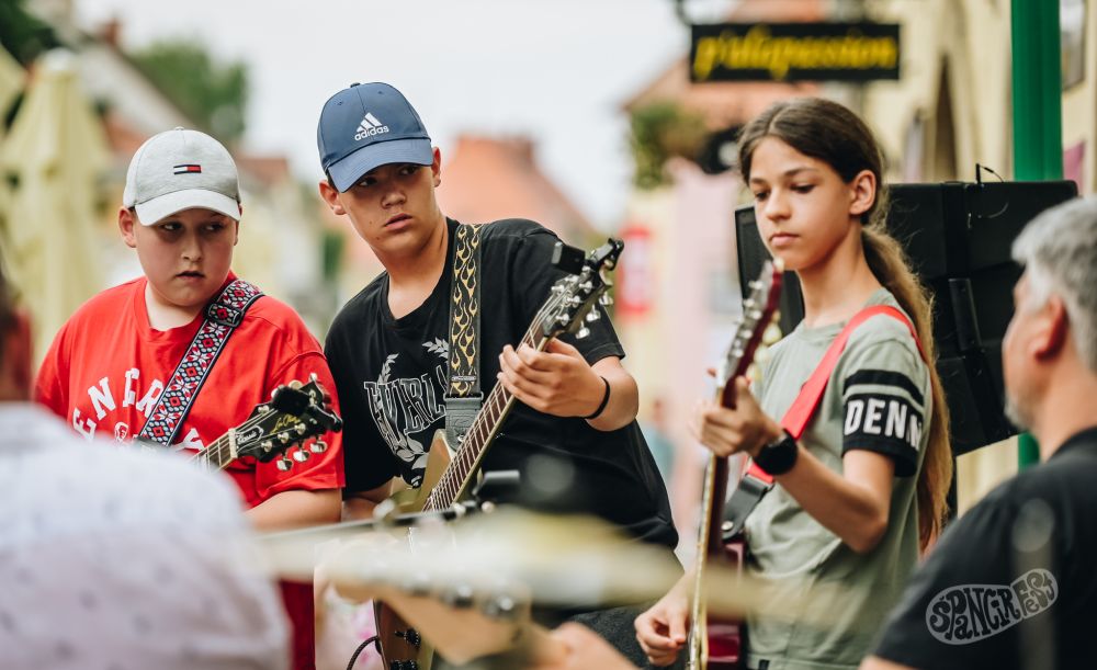 Image 5817063 (auto)