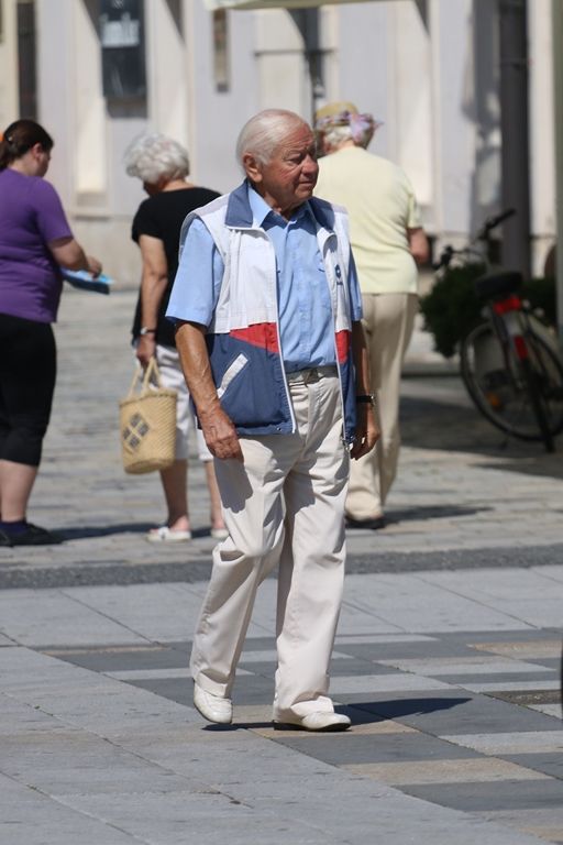 klikompovarazdinu08123037