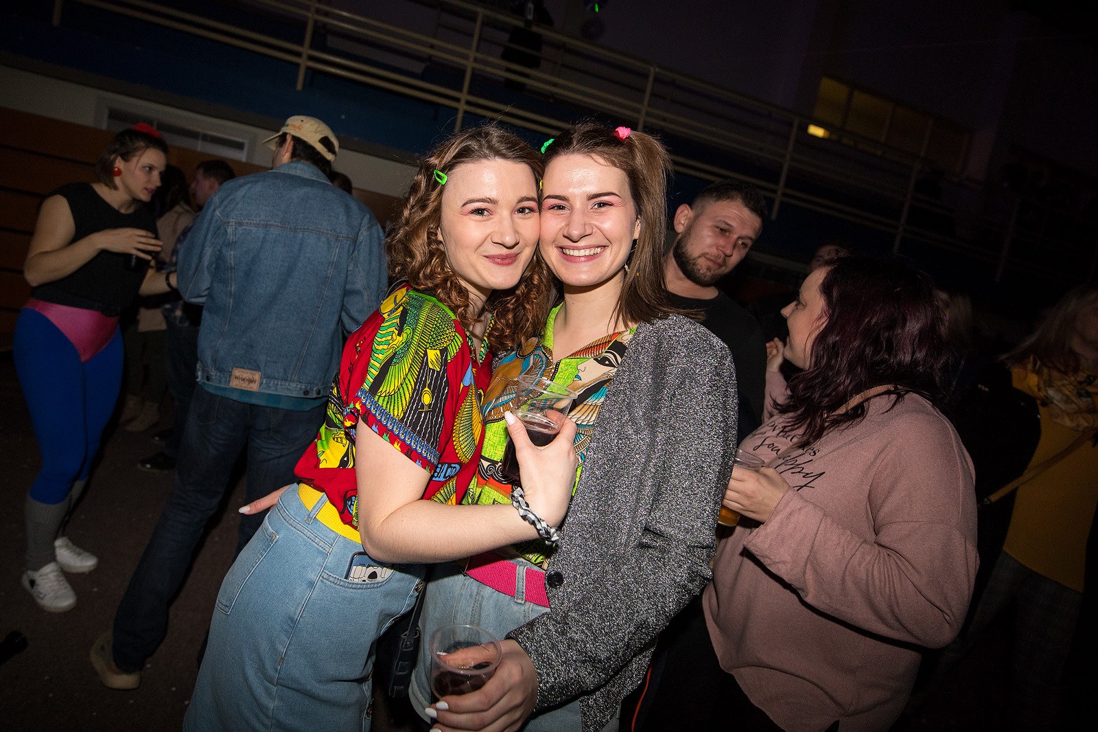 TRASH PARTY U PRELOGU Minea, Ivana Banfić i Ella napravile ludnicu na partyju!