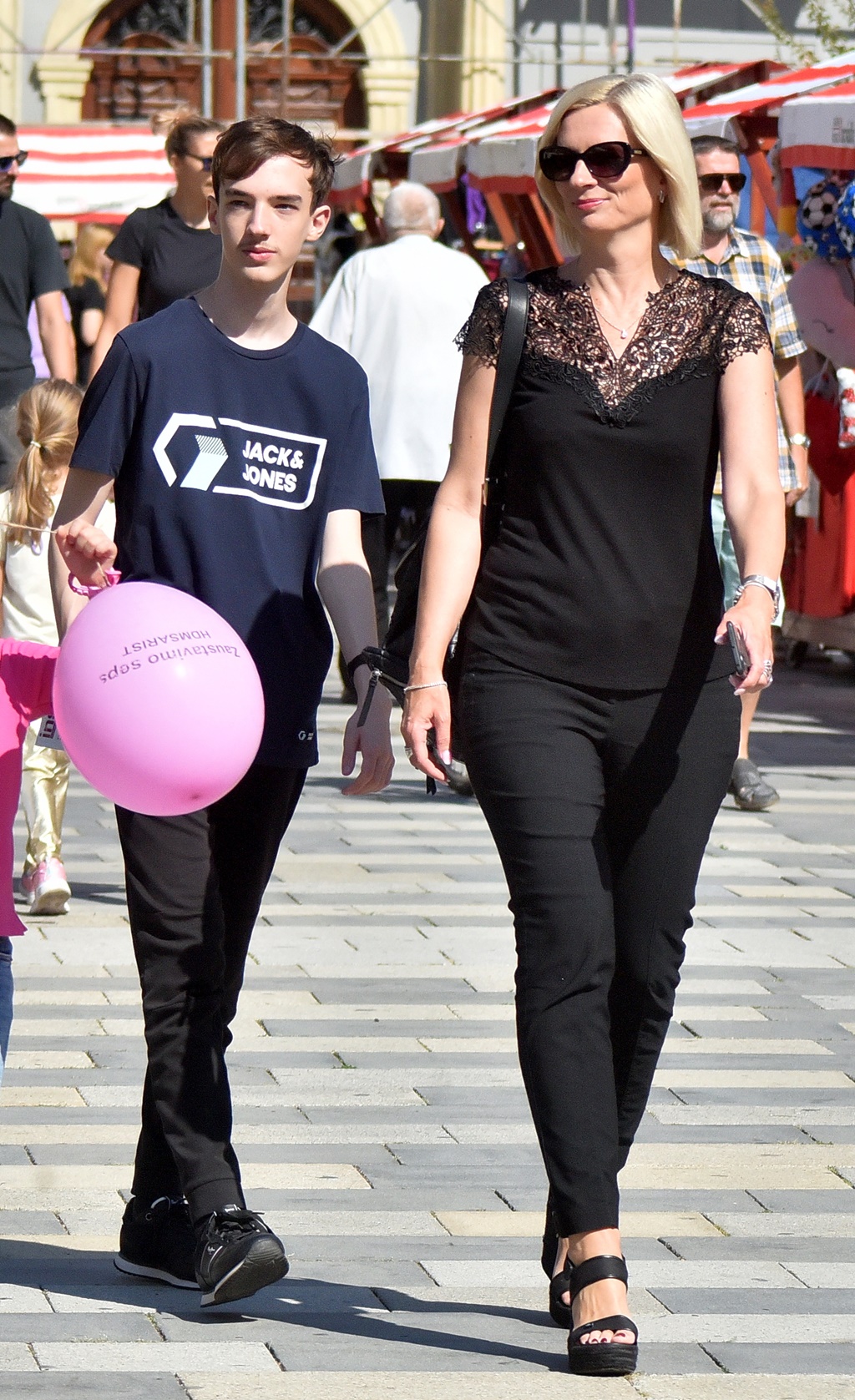 Image 5838841 (auto)