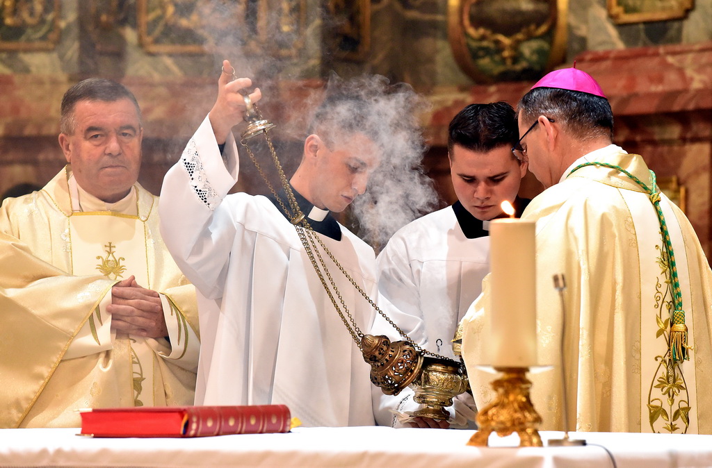 Image 4024641 (auto) Image 4024641 (auto)