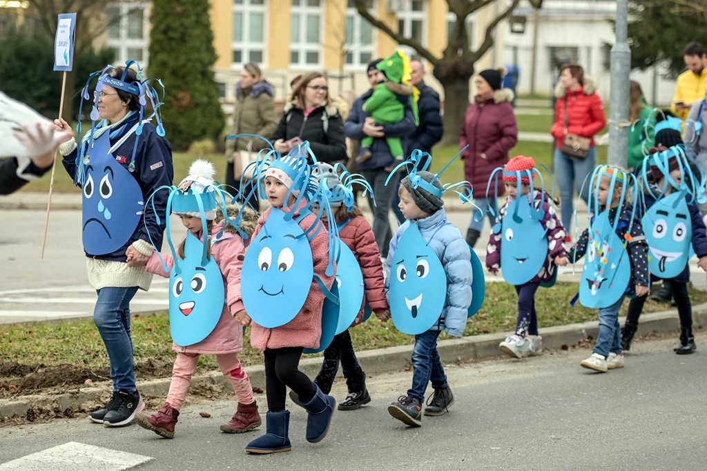 Image 5611463 (auto)