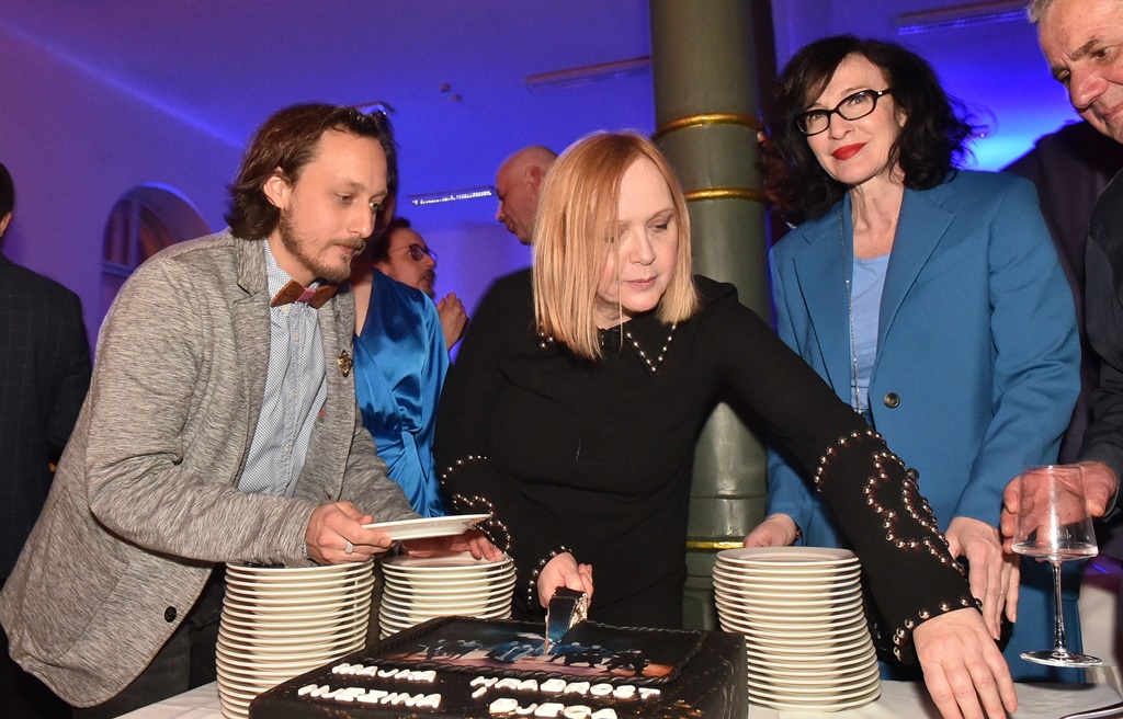 Majka Hrabrost i njezina djeca