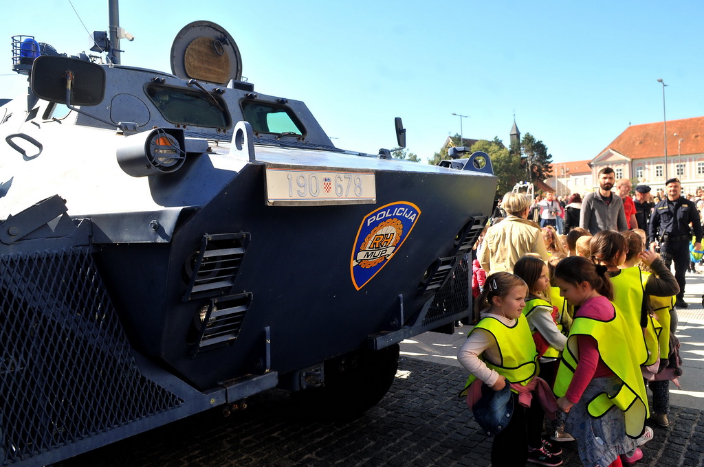 Policijska vježba, Dan policije
