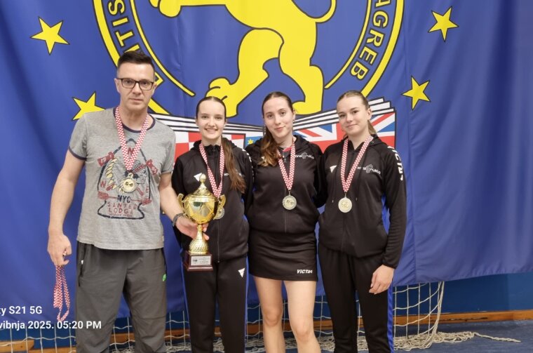 1000032523 1000032523