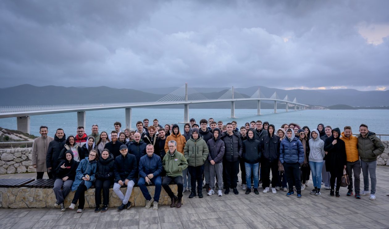 1000187844 1000187844