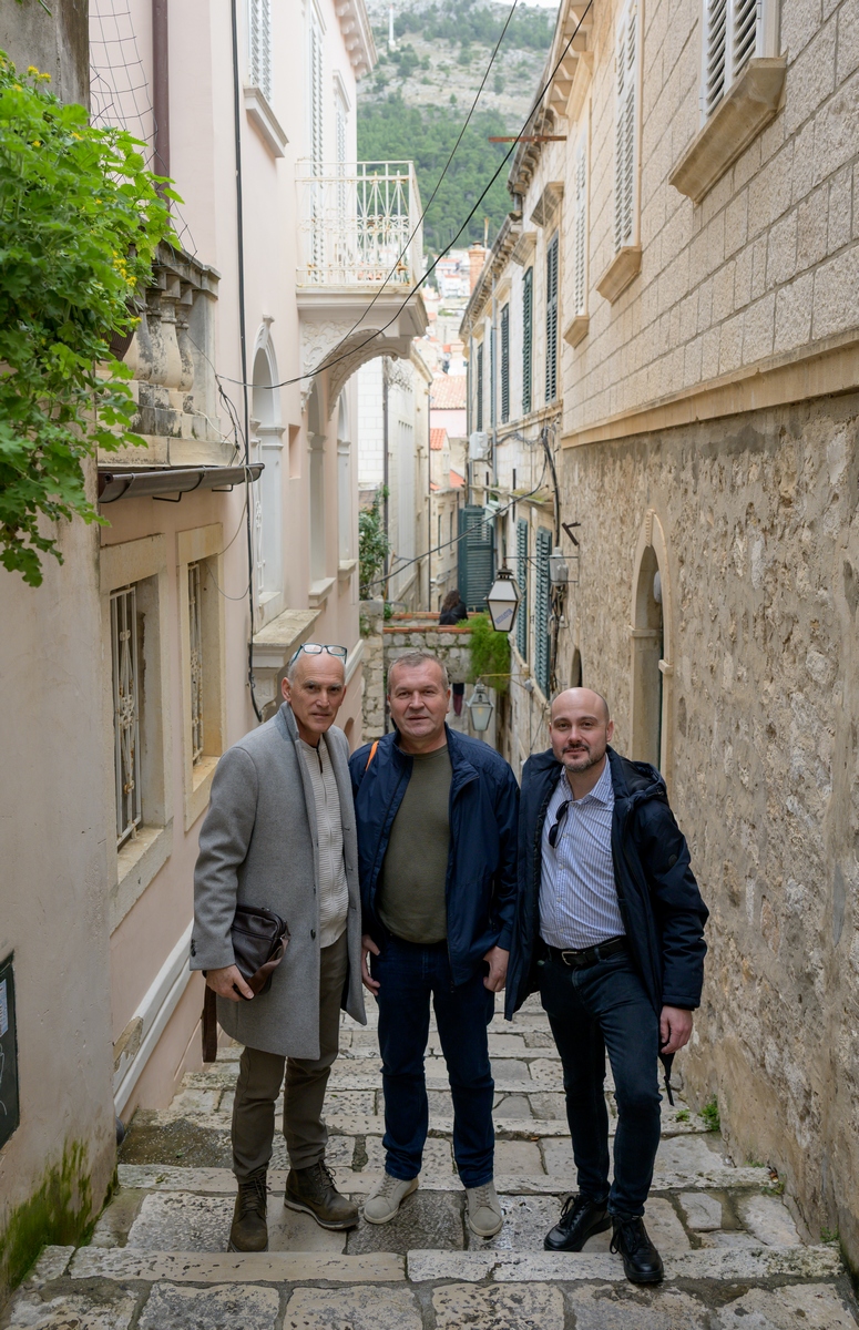 1000187868 1000187868