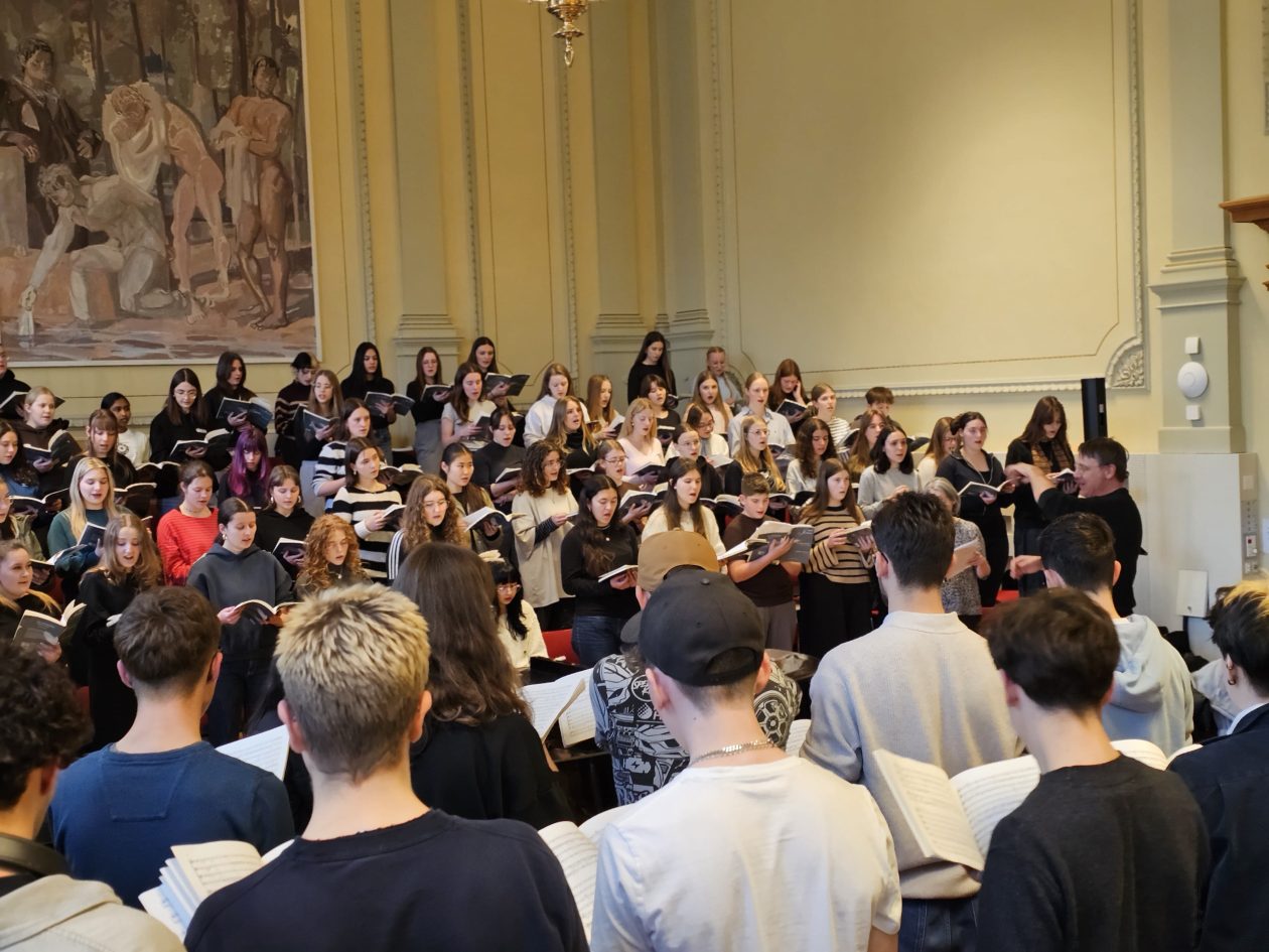 1000198118 1000198118