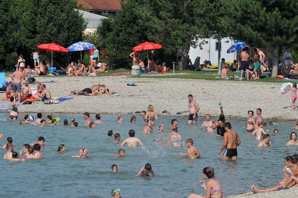 kupanje na Dravskim bazenima i Aquacityju kupanje na Dravskim bazenima i Aquacityju