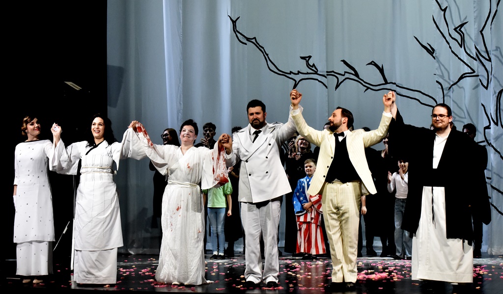 Madama Butterfly