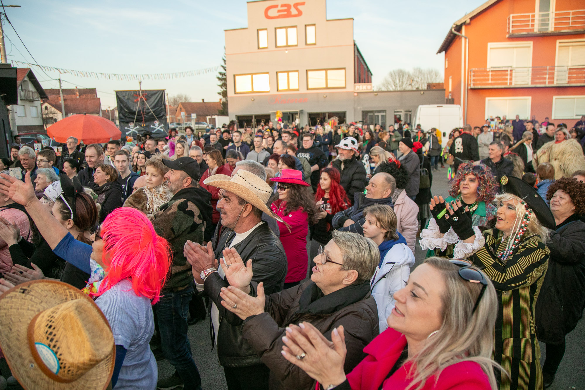 Image 5613881 (auto)