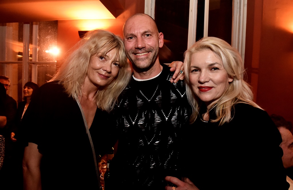 Mačka na vrućem limenom krovu