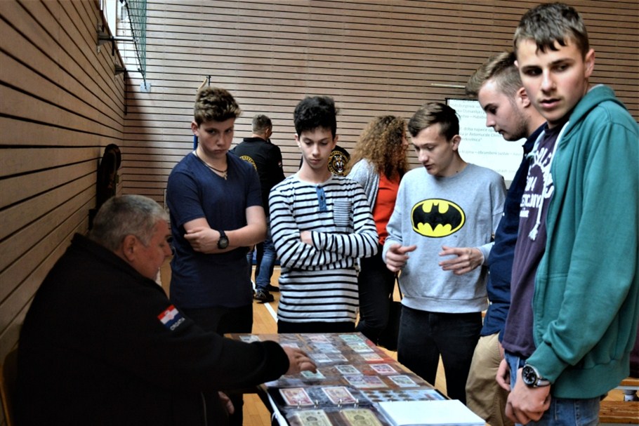 Image 3651213 (auto)