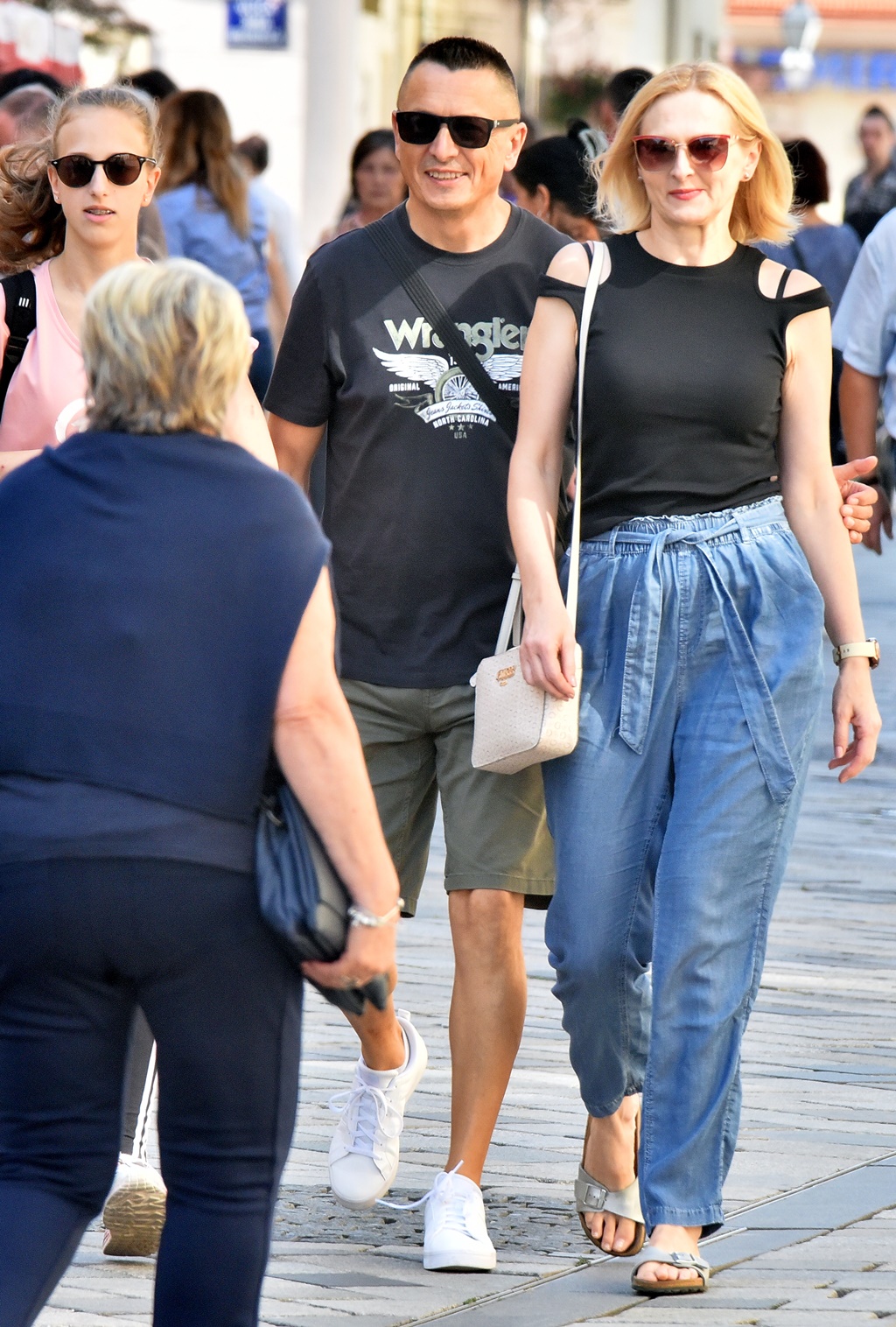 Image 5830379 (auto)