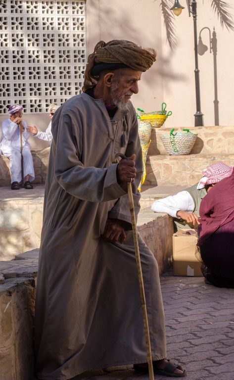 putovanjeumedjuzemljeoman000518