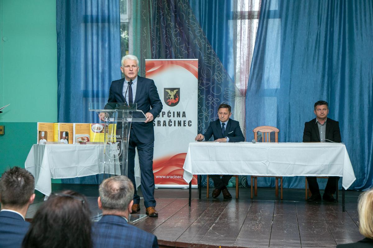 Image 5662635 (auto) Image 5662635 (auto)