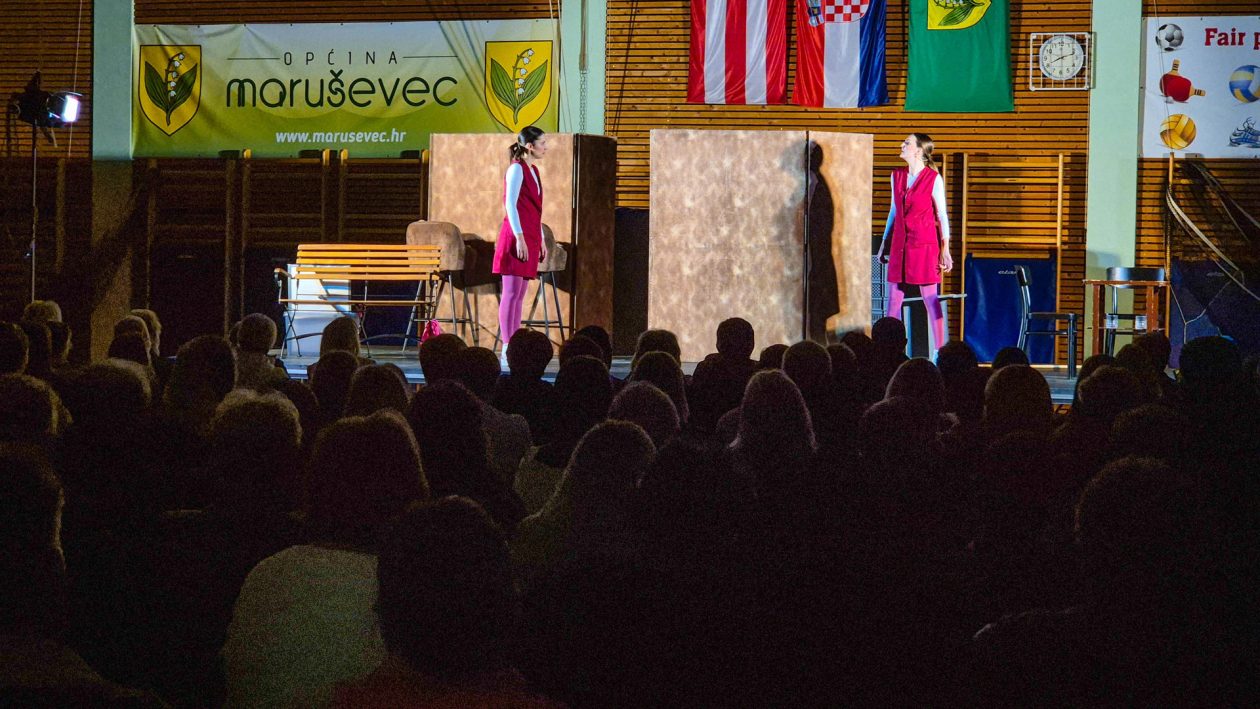 130326-predstava_iva-gloria-marusevec-7-1920×1080