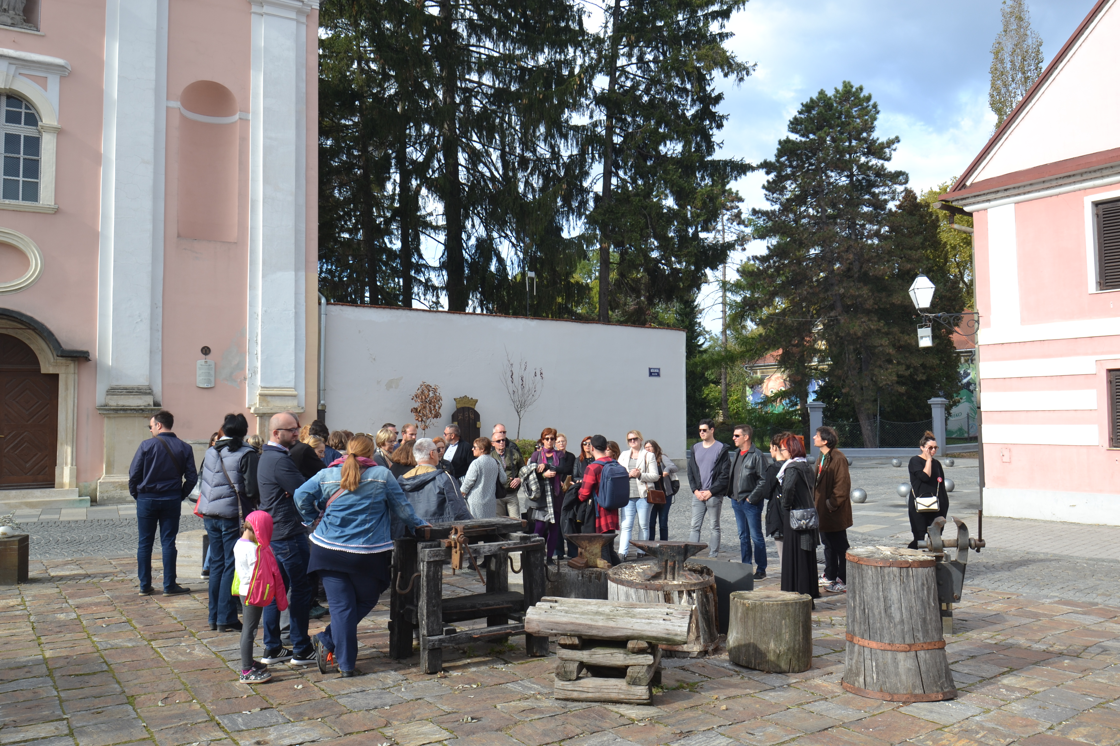 Šetnja Varaždinom u sklopu projekta ‘Čiji je ovo grad?’ Šetnja Varaždinom u sklopu projekta ‘Čiji je ovo grad?’