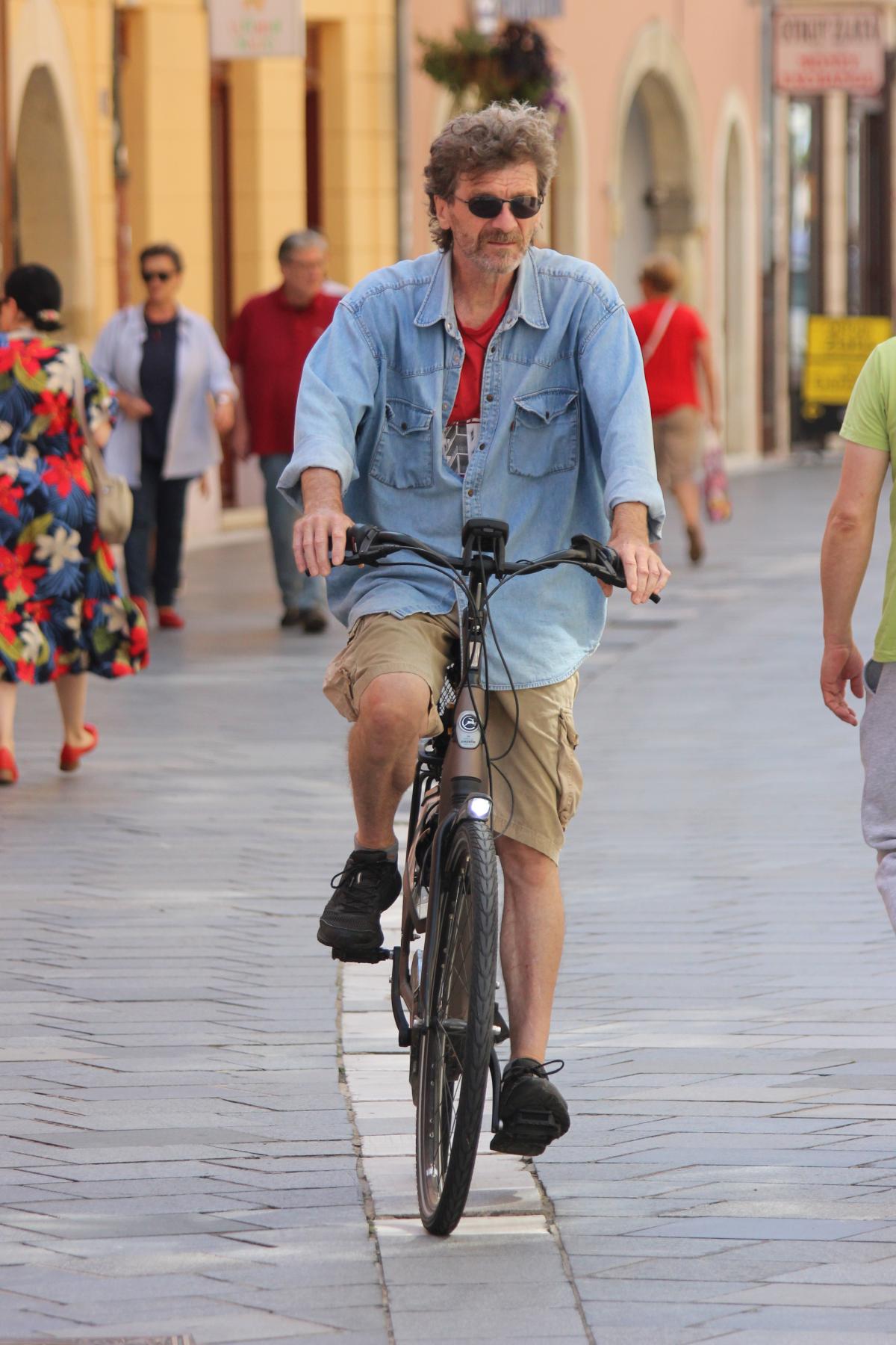 Image 5776451 (auto)