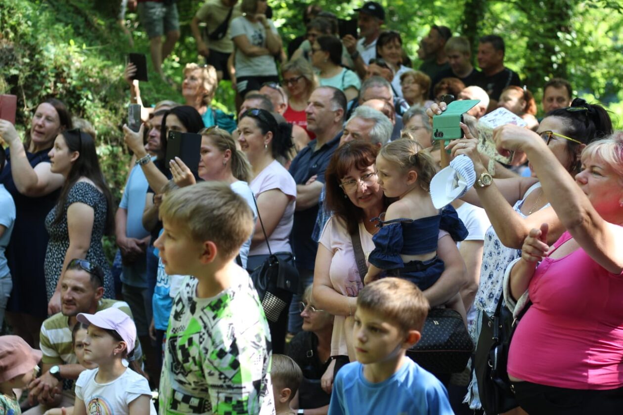 13e62b31-a30f-497b-a2e0-629558444112