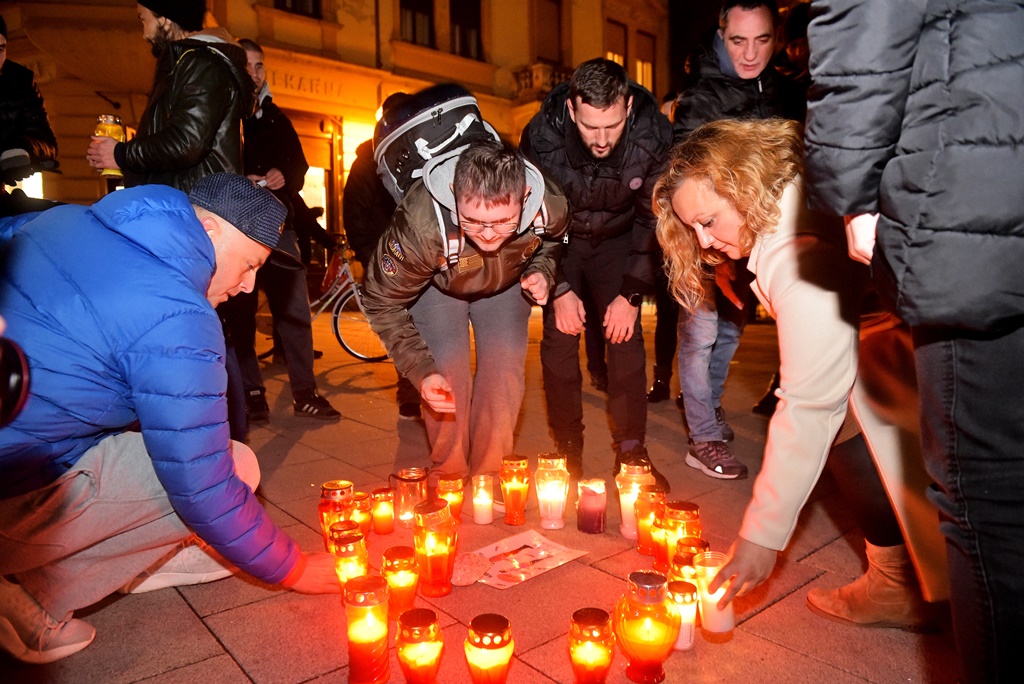 prosvjed antivakseri