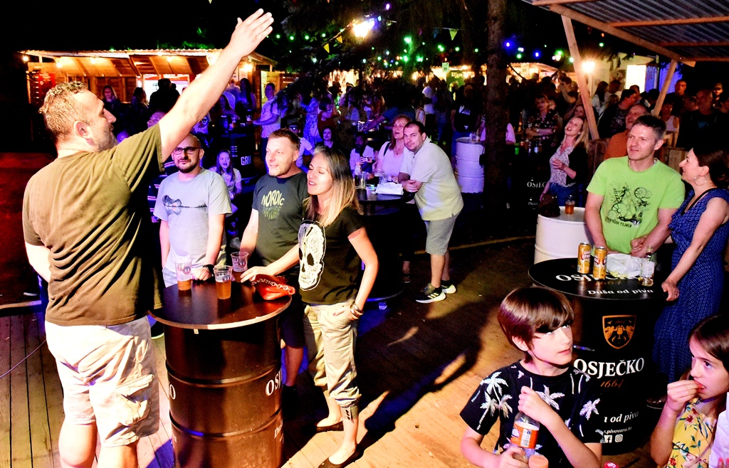 Biergarten 18.6.2022.