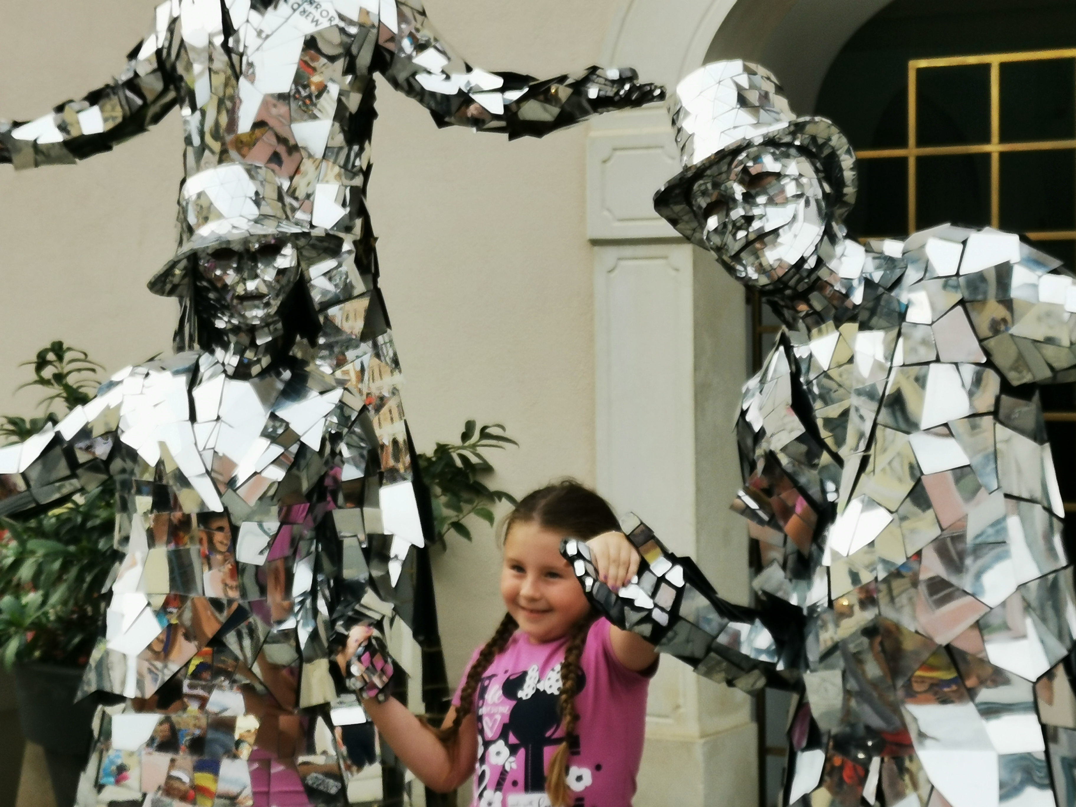 Drom, Drum Attack, Mirror Crew