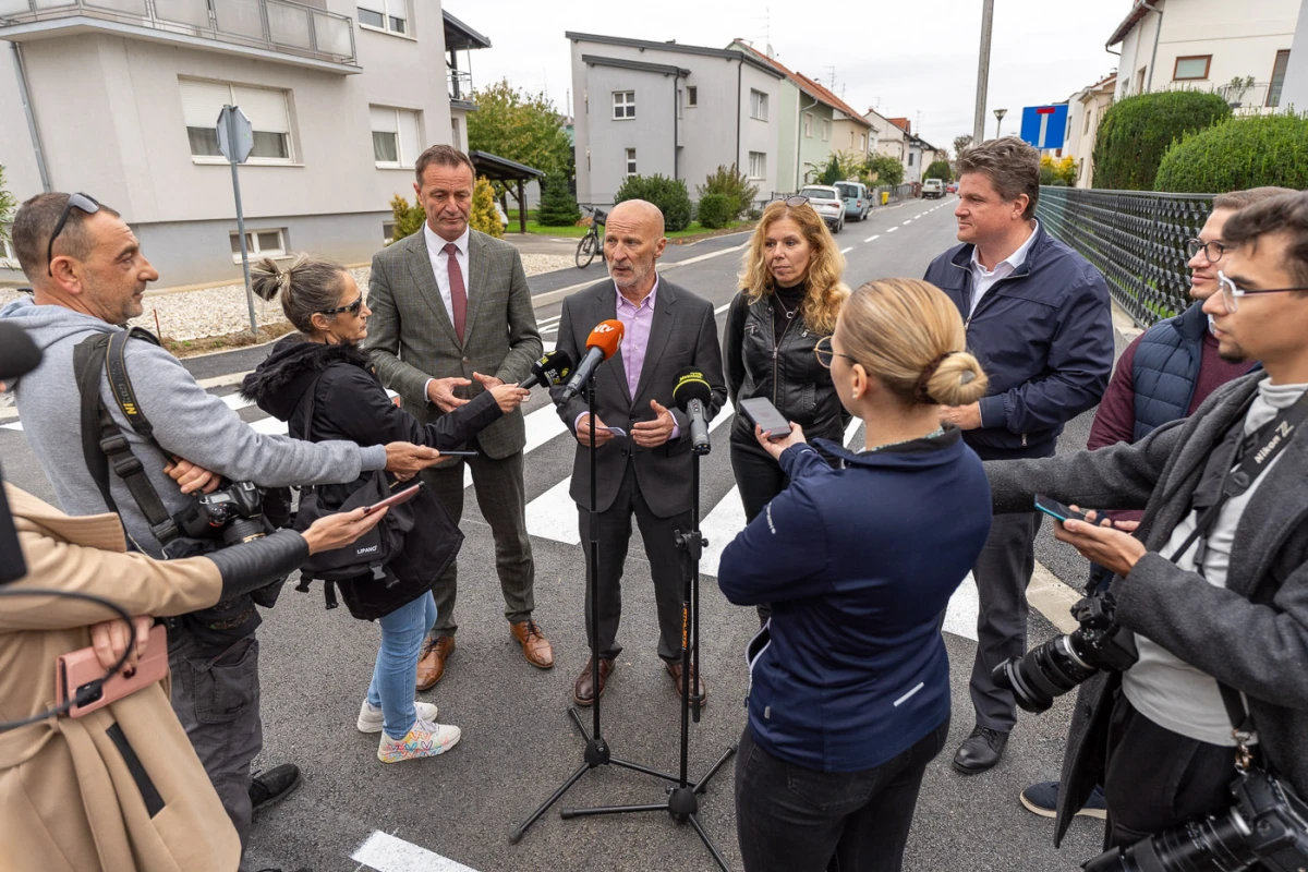 16.10.2024. – OBILAZAK RADOVA_Grad Varaždin_FB Media (12 of 30) – foto grad varazdin 16.10.2024. – OBILAZAK RADOVA_Grad Varaždin_FB Media (12 of 30) – foto grad varazdin