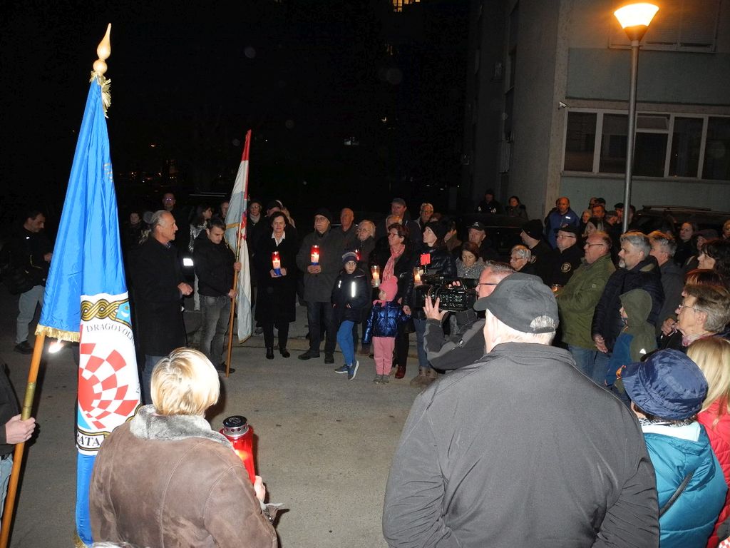 Image 5903205 (auto)