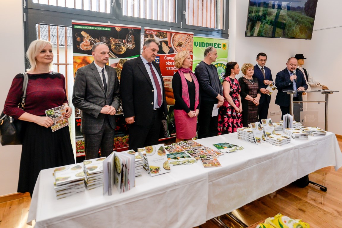 Image 4087647 (auto)